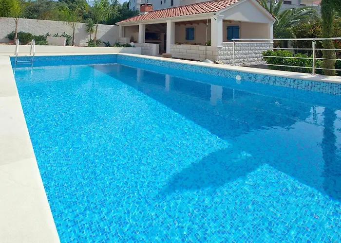 2 Pools-3 By Interhome * Sutivan