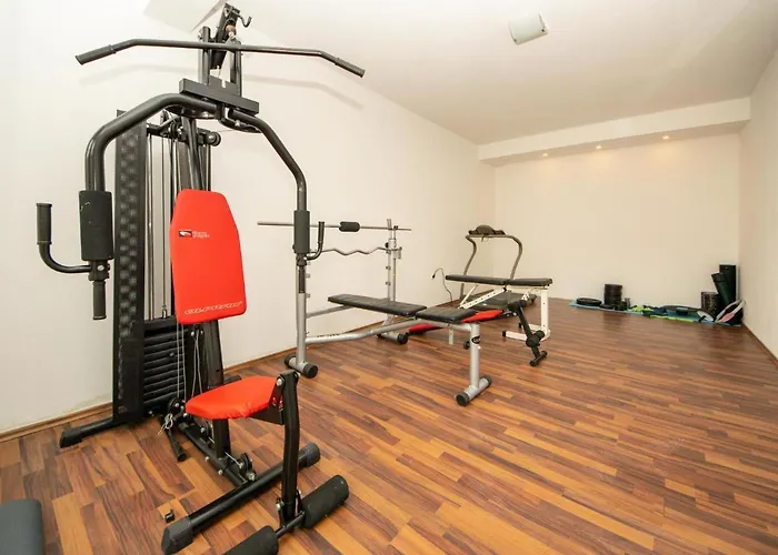 2 Pools-3 By Interhome Apartman Sutivan