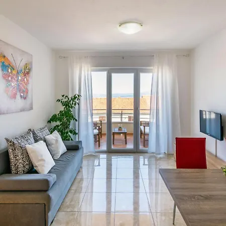 Apartmán 2 Pools-3 By Interhome *