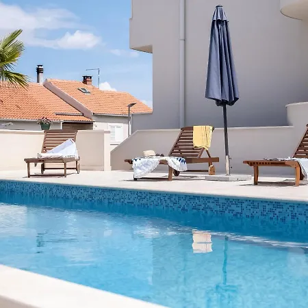 Appartement 2 Pools-3 By Interhome